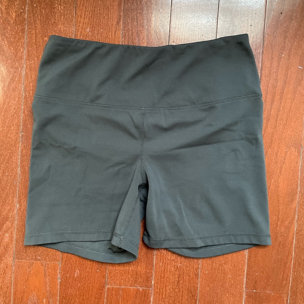 yogalicious lux shorts